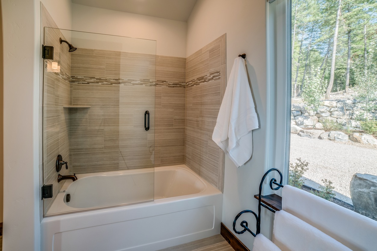 Shower & Tub Installation in Ada
